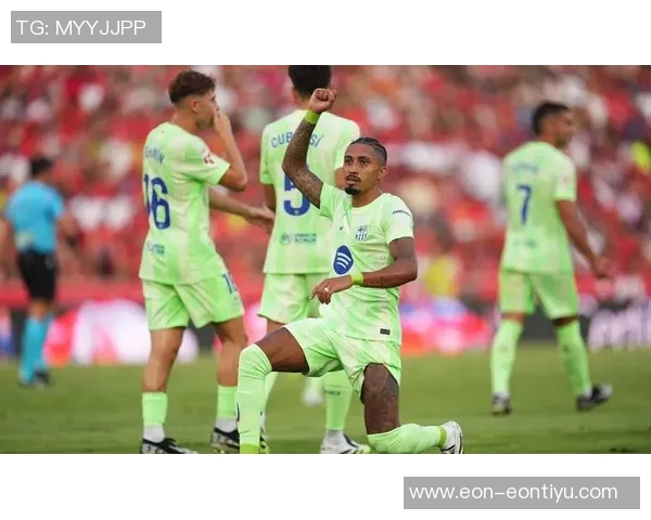 亚马尔与拉菲尼亚齐聚巴萨合练期待共同出战毕尔巴鄂挑战