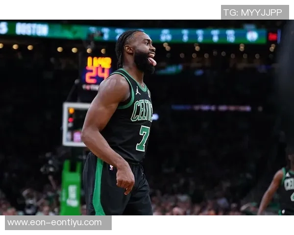 杰伦布朗分享助攻秘诀积极研究录像提升队友进攻参与度