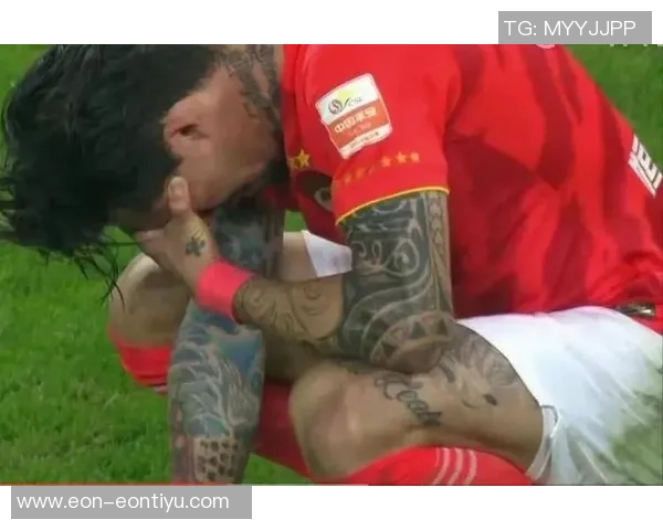 张琳芃门前惊险头球解围助海港化险为夷精彩瞬间回顾