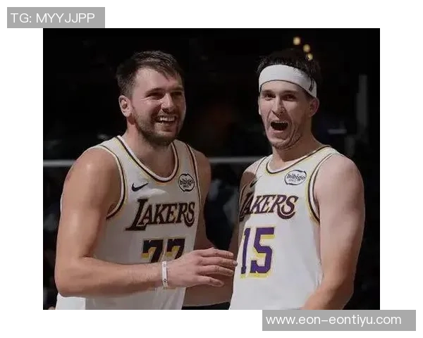 夸梅调侃艾顿表现出色赞其空接能力大幅提升曾被视为水货球员